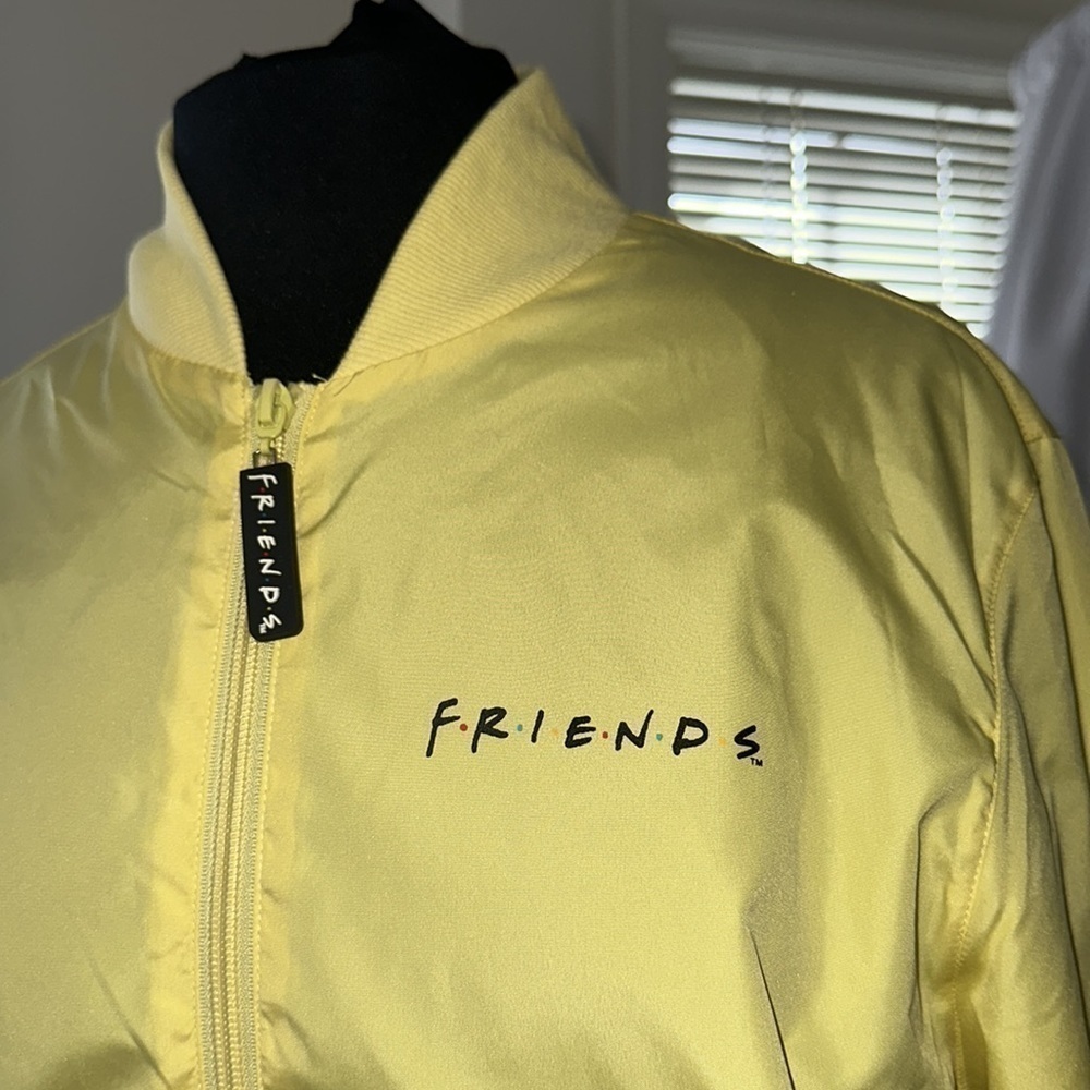 FRIENDS yellow Central Perk Bomber Jacket Size Medium - Picture 3 of 7